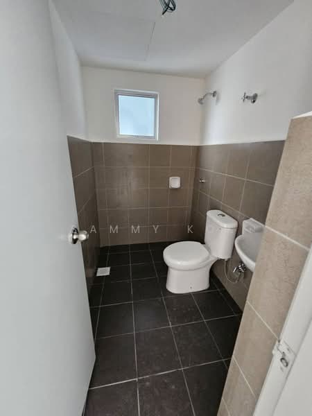 Condominium for Sale at Sri Angsana Hilir - Sammy Kok - Bathroom - PropertyGuru.com.my
