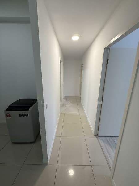 Servis Apartment untuk Dijual di Lexa Residence @ The Quartz WM - Lucas Lim - Corridor - PropertyGuru.com.my