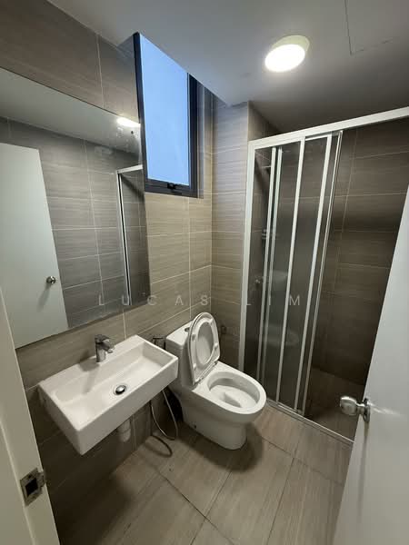 Servis Apartment untuk Dijual di Lexa Residence @ The Quartz WM - Lucas Lim - Bathroom - PropertyGuru.com.my