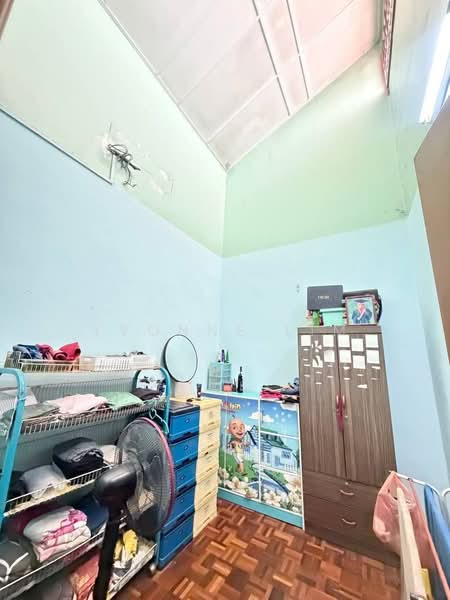 Rumah Teres 2 Tingkat untuk Dijual di Taman Bukit Tiram (Ulu Tiram) - Yvonne Lim - Bedroom - PropertyGuru.com.my