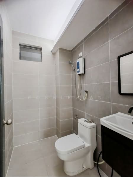 Apartment for Sale at Lake View Suites - Robbie Tan - PropertyGuru.com.my