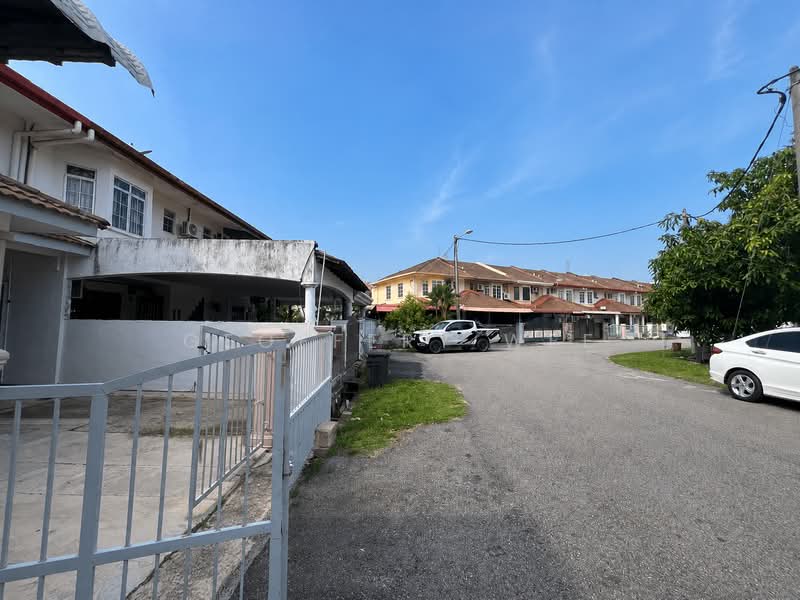 Rumah Teres 2 Tingkat untuk Disewa di Taman Merdeka (Batu Berendam) - Geoffery Wee - Exterior - PropertyGuru.com.my