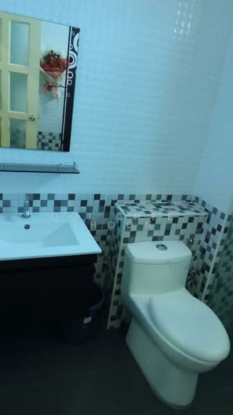 Townhouse for Sale in Butterworth (Penang) - Ooi Chee Khoon - Bathroom - PropertyGuru.com.my