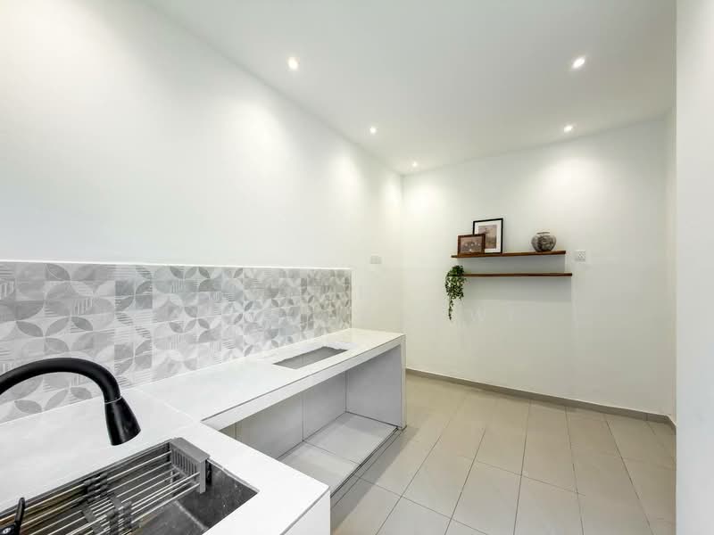 Terraced House for Sale in Taman Jasmin (Kajang) - Muhd Khairulnawawi Kamaruddin - Kitchen - PropertyGuru.com.my