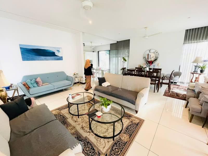 Bungalow for Sale in Elmina (Shah Alam) - Reena Sarif - Living Room - PropertyGuru.com.my