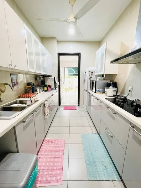 Bungalow for Sale in Elmina (Shah Alam) - Reena Sarif - Kitchen - PropertyGuru.com.my