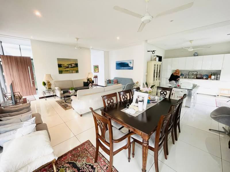 Bungalow for Sale in Elmina (Shah Alam) - Reena Sarif - Living Room - PropertyGuru.com.my