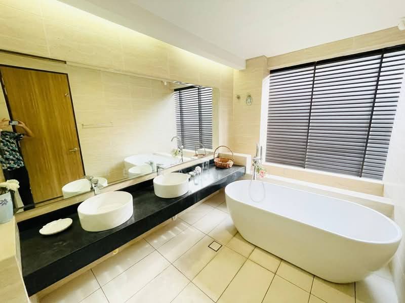 Bungalow for Sale in Elmina (Shah Alam) - Reena Sarif - Bathroom - PropertyGuru.com.my