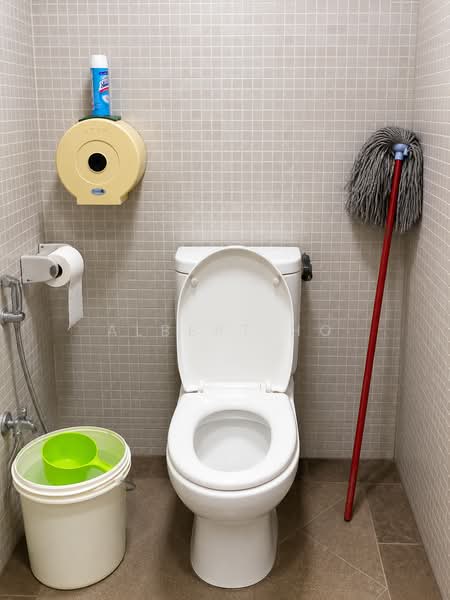 Retail Space for Rent in Taman Tun Dr Ismail (Kuala Lumpur) - Albert Ho - Bathroom - PropertyGuru.com.my