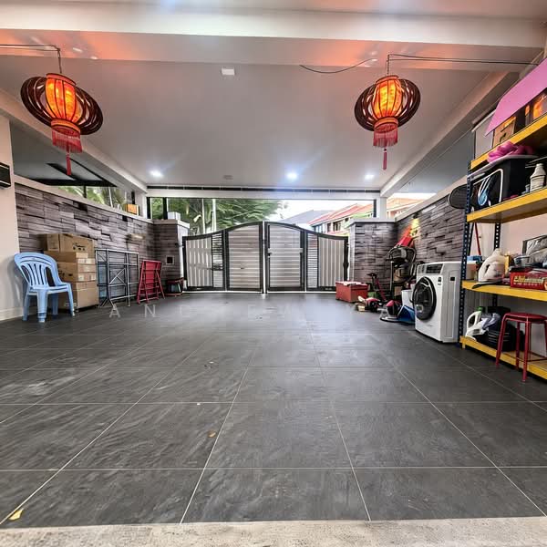 2.5-storey Terraced House for Sale in Cheras (Selangor) - Andrew Yap - Car Park - PropertyGuru.com.my