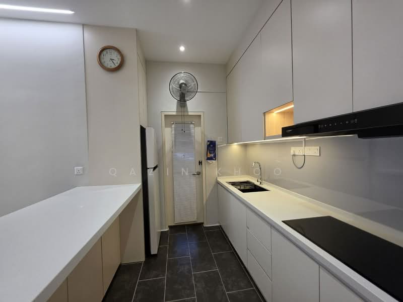 Condominium for Rent at The Cove Hillside Residence - Qazin Khoo - Kitchen - PropertyGuru.com.my