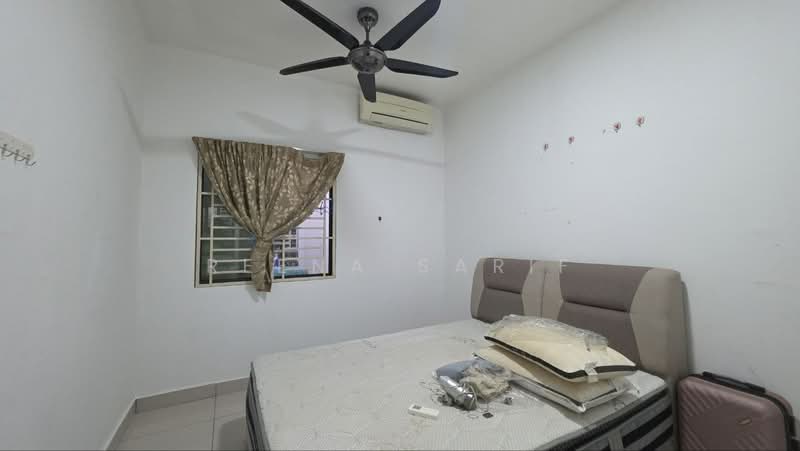 Kondominium untuk Disewa di Atmosfera Kondominium - Reena Sarif - Bedroom - PropertyGuru.com.my