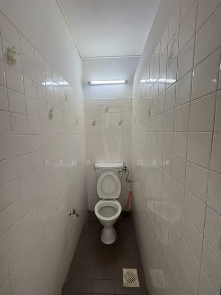 Rumah Teres 1 Tingkat untuk Dijual di Bandar Sri Damansara (Selangor) - Ethan Loke - Bathroom - PropertyGuru.com.my