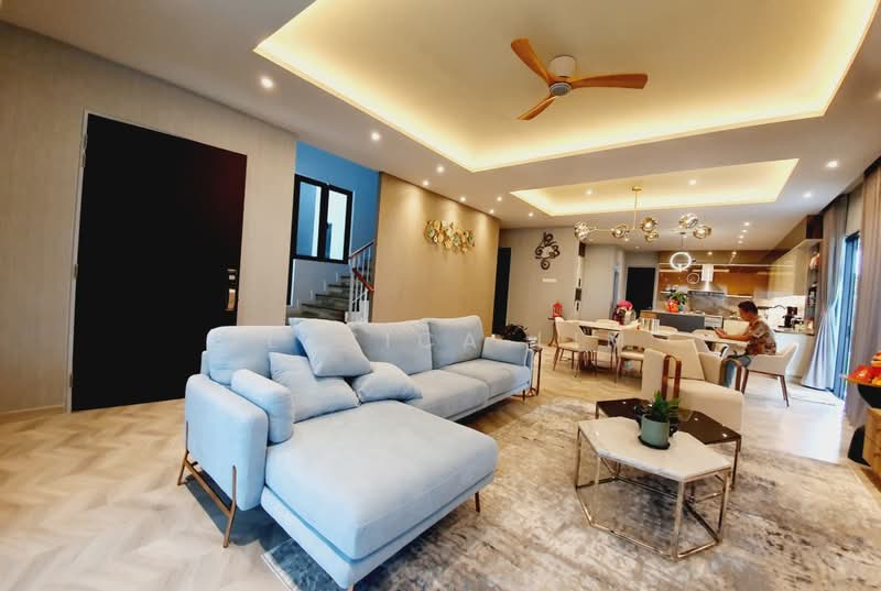 Rumah Berkembar untuk Dijual di Subang Bestari (Shah Alam) - Jessica Lim - Living Room - PropertyGuru.com.my