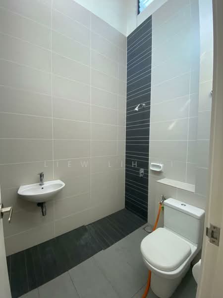Cluster House for Rent in Eco Botanic (Iskandar Puteri (Nusajaya)) - Liew Lih Yi - Bathroom - PropertyGuru.com.my