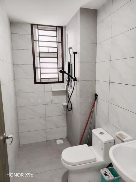 Servis Apartment untuk Disewa di SKS Habitat - Bess Wong - Bathroom - PropertyGuru.com.my