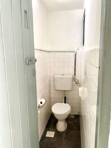 Rumah Teres 1 Tingkat untuk Dijual di Skudai (Johor) - Jessica Boey - Bathroom - PropertyGuru.com.my