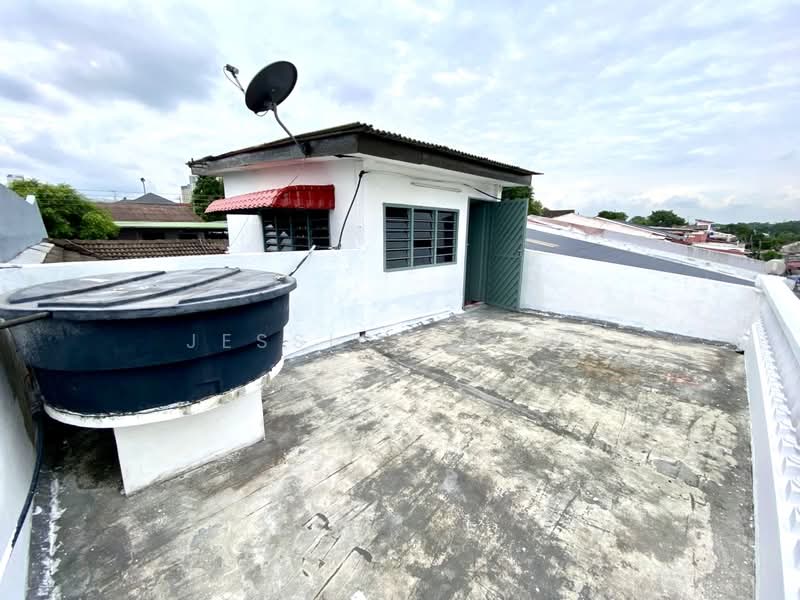 Rumah Teres 1 Tingkat untuk Dijual di Skudai (Johor) - Jessica Boey - Roof - PropertyGuru.com.my