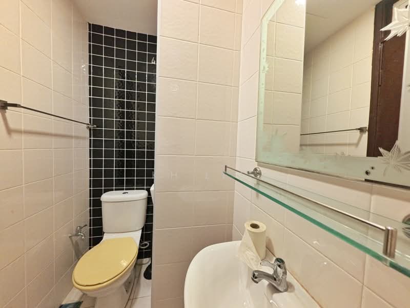 Condominium for Rent at The Plaza Condominium - KH LEE - Bathroom - PropertyGuru.com.my