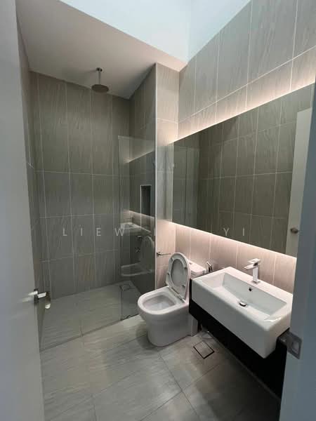 Rumah Teres 2.5 Tingkat untuk Disewa di Iskandar Puteri (Nusajaya) (Johor) - Liew Lih Yi - Bathroom - PropertyGuru.com.my