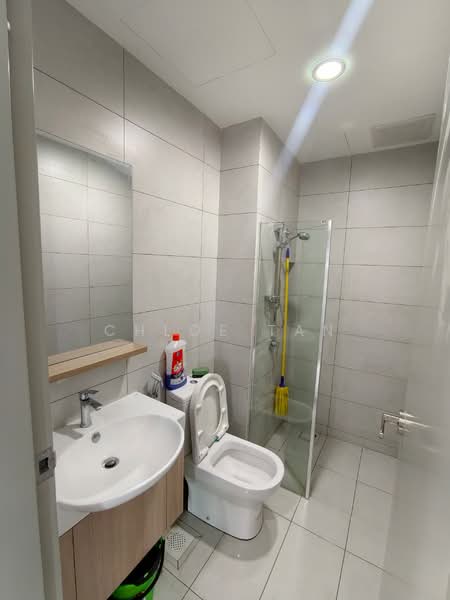 Servis Apartment untuk Disewa di Sinaran @ Utropolis - Chloe Tan - Bathroom - PropertyGuru.com.my