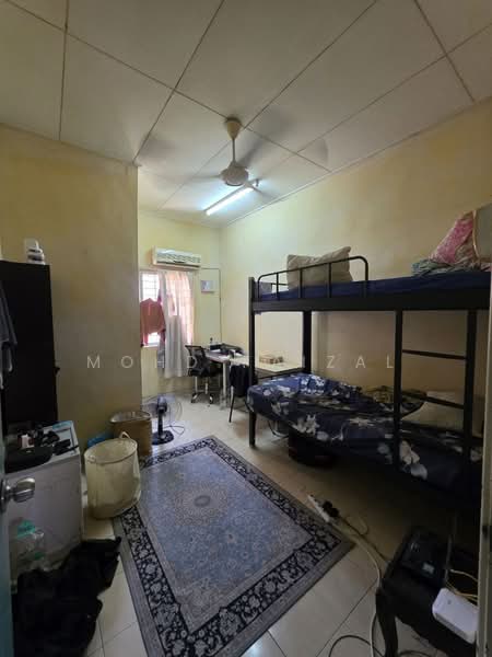 2-storey Terraced House for Sale in Bandar Baru Bangi (Selangor) - Mohd Faizal - Bedroom - PropertyGuru.com.my