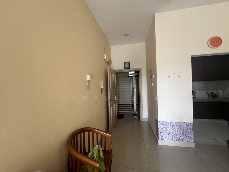 Kondominium untuk Disewa di Paramount View - Denyse Low - Entrance - PropertyGuru.com.my