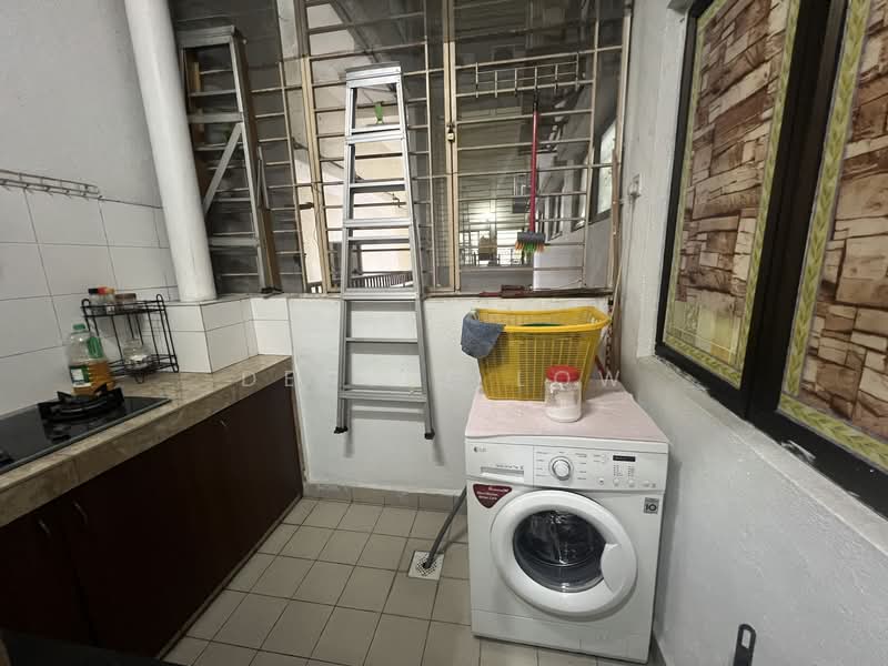 Kondominium untuk Disewa di Paramount View - Denyse Low - Kitchen - PropertyGuru.com.my