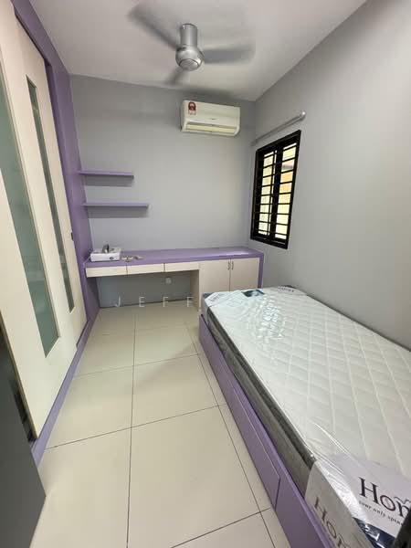 Apartment for Sale at Larkin Residence - Jeff Lee - Bedroom - PropertyGuru.com.my