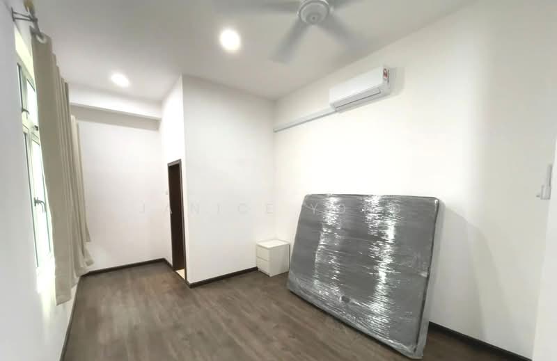 Cluster House for Rent in Taman Bukit Skudai (Skudai) - Janice Yong - Bedroom - PropertyGuru.com.my