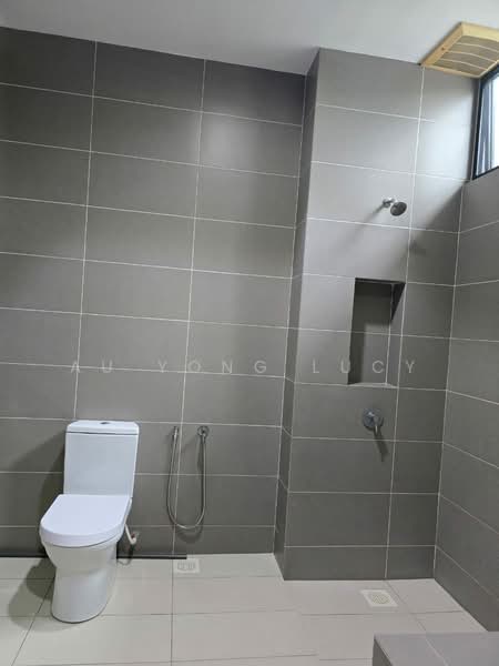 Cluster House for Rent in Senibong (Permas Jaya) - Au Yong Lucy - Bathroom - PropertyGuru.com.my