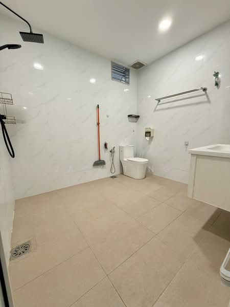 Rumah Teres 1 Tingkat untuk Dijual di Johor Bahru (Johor) - Jack Ting - Bathroom - PropertyGuru.com.my