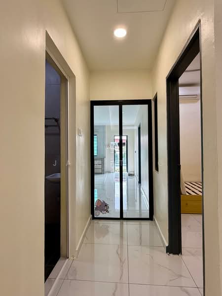 Rumah Teres 1 Tingkat untuk Dijual di Johor Bahru (Johor) - Jack Ting - Corridor - PropertyGuru.com.my