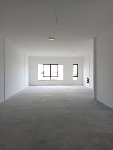 Shop for Rent in Masai (Johor) - Queenie Chuy - Interior - PropertyGuru.com.my