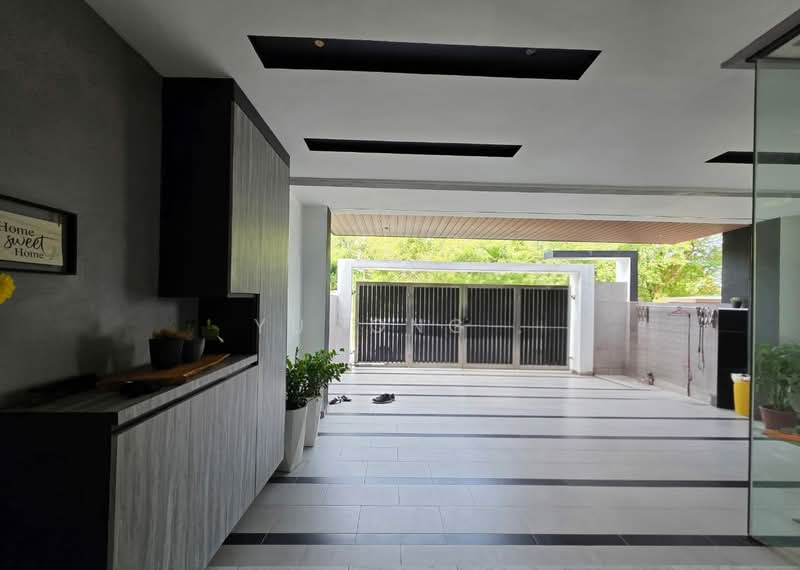 2-storey Terraced House for Sale in Taman Putri Kulai (Kulai) - Yucong . - Entrance - PropertyGuru.com.my