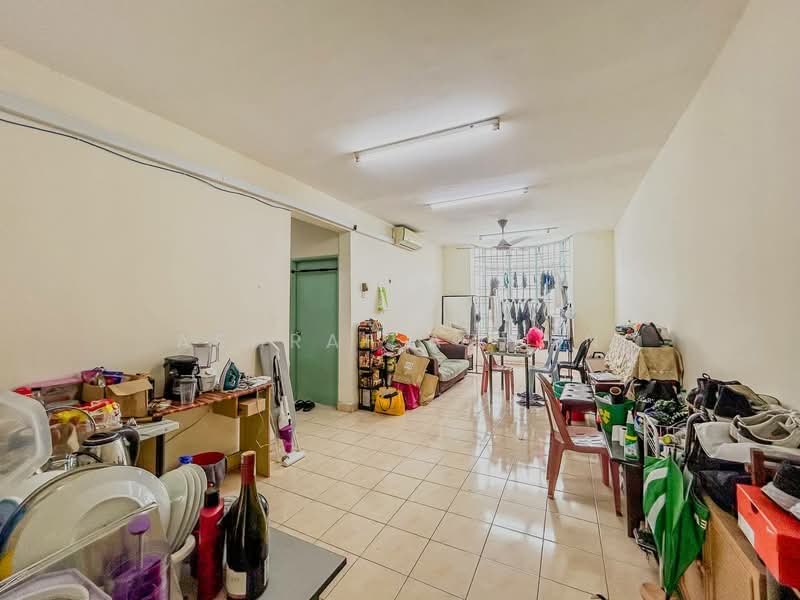 Kondominium untuk Dijual di Angkasa Condominiums - Ashraf Azwan - Living Room - PropertyGuru.com.my