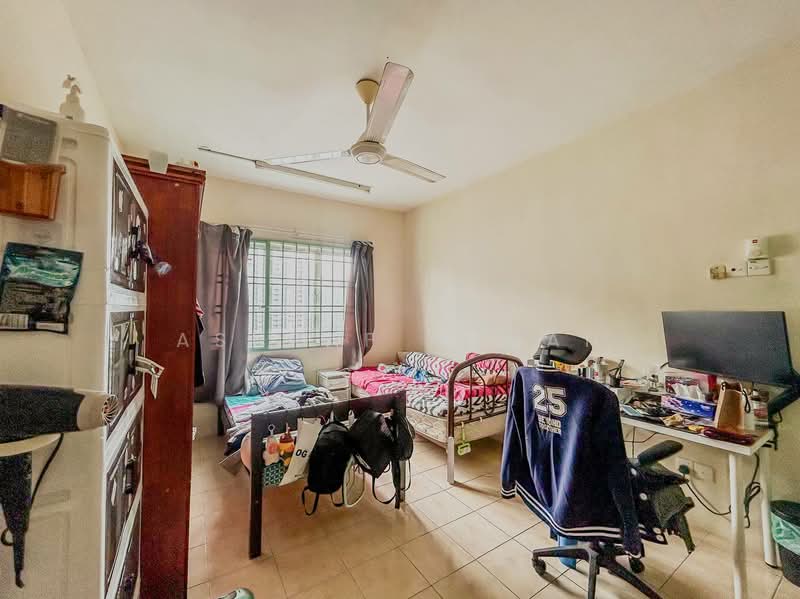 Kondominium untuk Dijual di Angkasa Condominiums - Ashraf Azwan - Bedroom - PropertyGuru.com.my