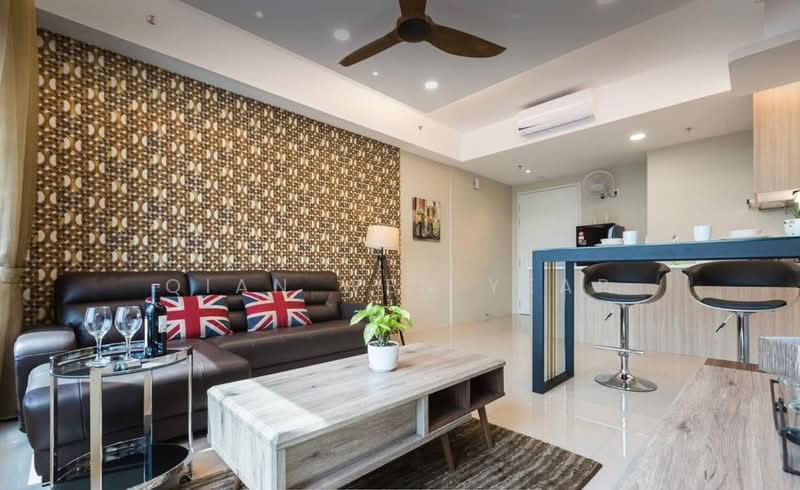 Servis Apartment untuk Dijual di Tropicana 218 Macalister - Qian Wen Yeap - Living Room - PropertyGuru.com.my