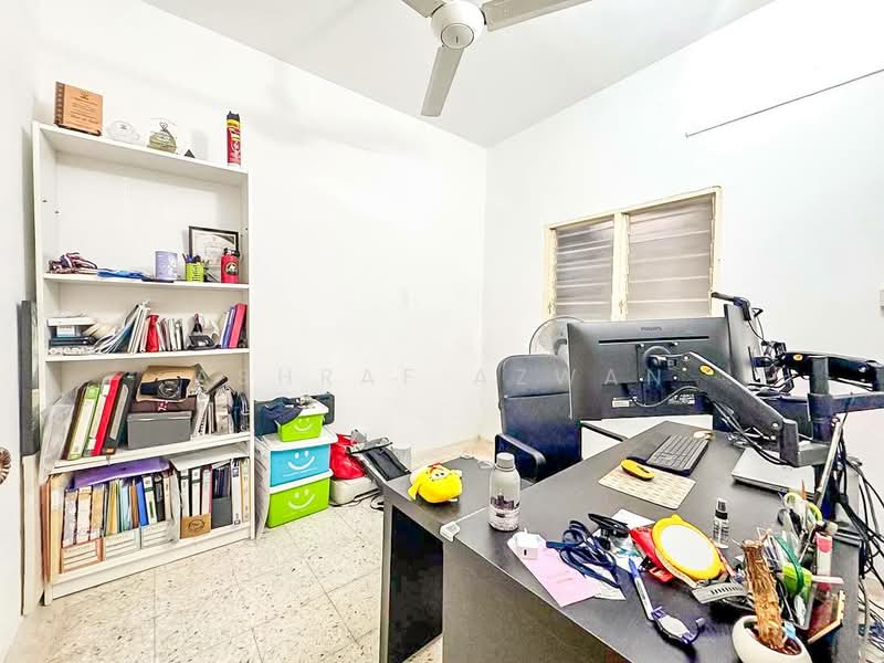 Rumah Teres untuk Dijual di Bandar Kinrara Seksyen 1 (Bandar Kinrara) - Ashraf Azwan - Study - PropertyGuru.com.my