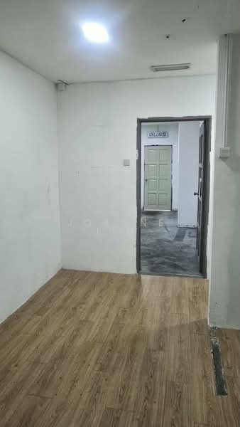 Shop for Rent in Bukit Beruang (Bukit Baru) - Joanne Lim - Interior - PropertyGuru.com.my