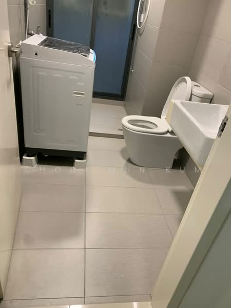 Kediaman Servis untuk Dijual di EkoCheras Service Residences - Chooi Mun Kum - Bathroom - PropertyGuru.com.my