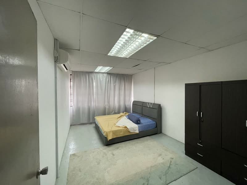 Shop for Rent in Taman Ungku Tun Aminah (Skudai) - Lee Qiu Wen - Bedroom - PropertyGuru.com.my
