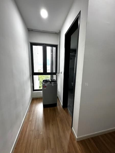 Kediaman Servis untuk Disewa di Sunway Velocity TWO - Tabber Tan - Corridor - PropertyGuru.com.my