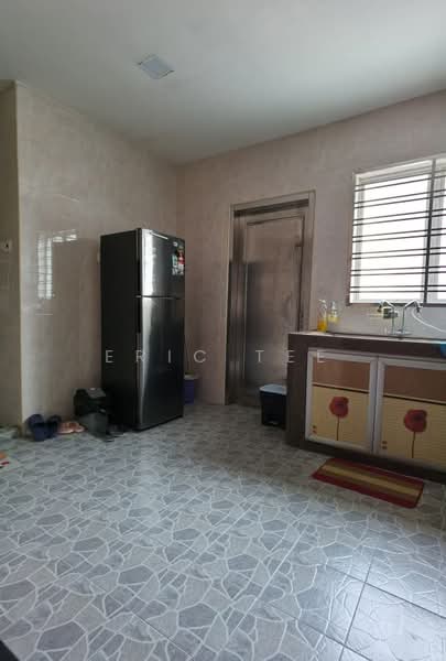 2-storey Terraced House for Sale in Taman Setia Indah (Tebrau) - Eric Tee - Kitchen - PropertyGuru.com.my