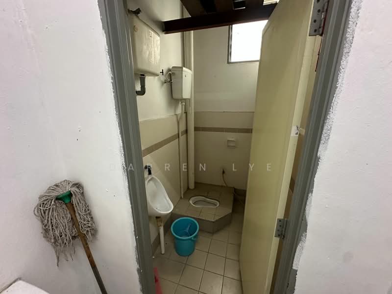 Pejabat untuk Disewa di Taman Angsana (Sungai Petani) - Darren Lye - Bathroom - PropertyGuru.com.my