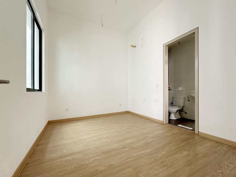 Semi-Detached House for Sale in Bandar Rimbayu (Telok Panglima Garang) - Leena Tan - Bathroom - PropertyGuru.com.my