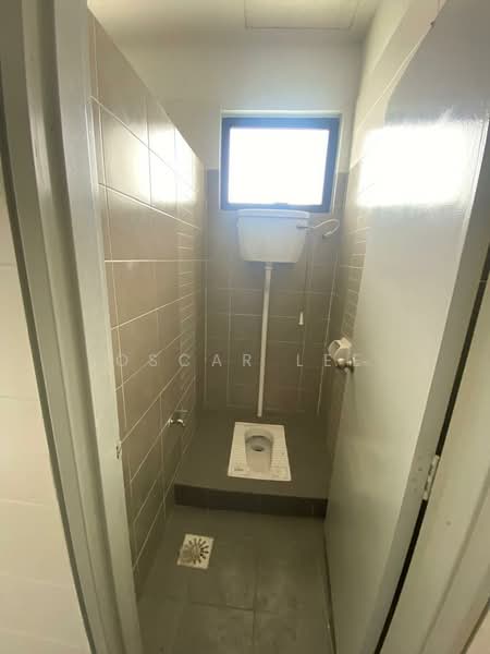 Shop / Office for Rent in Bandar Seri Coalfields (Ijok) - Oscar Lee - Bathroom - PropertyGuru.com.my