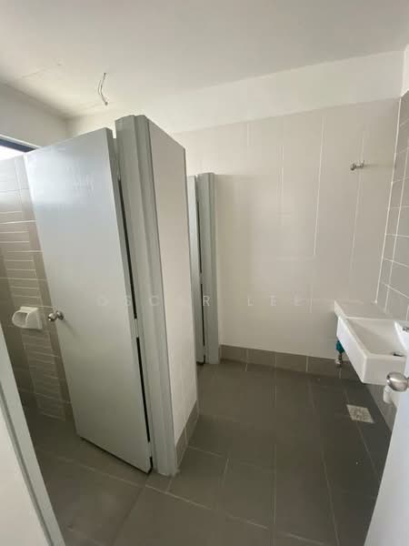 Shop / Office for Rent in Bandar Seri Coalfields (Ijok) - Oscar Lee - Bathroom - PropertyGuru.com.my