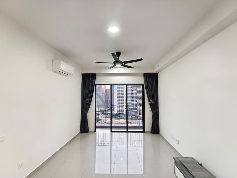 Servis Apartment untuk Disewa di D'Clover Residences - Regene Phang - Living Room - PropertyGuru.com.my