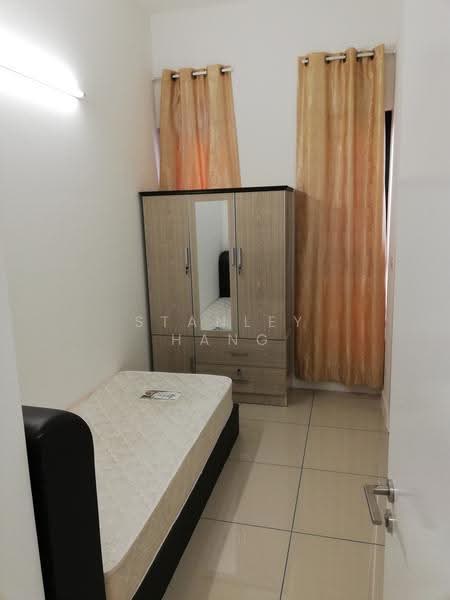 Service Residence for Sale at Skypod Residence - Stanley Hang - Bedroom - PropertyGuru.com.my